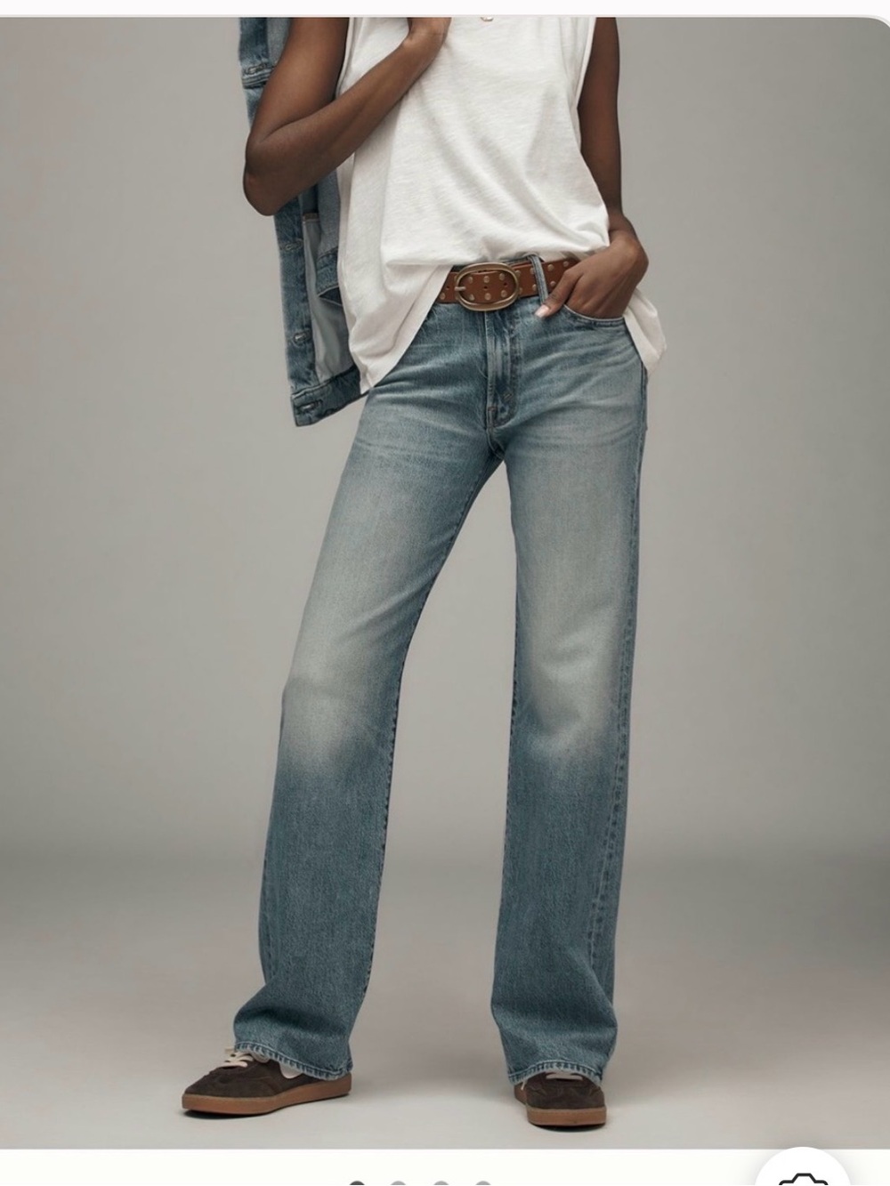 MOTHER Mid-Rise Wide-Leg Jeans in Light Blue Wash